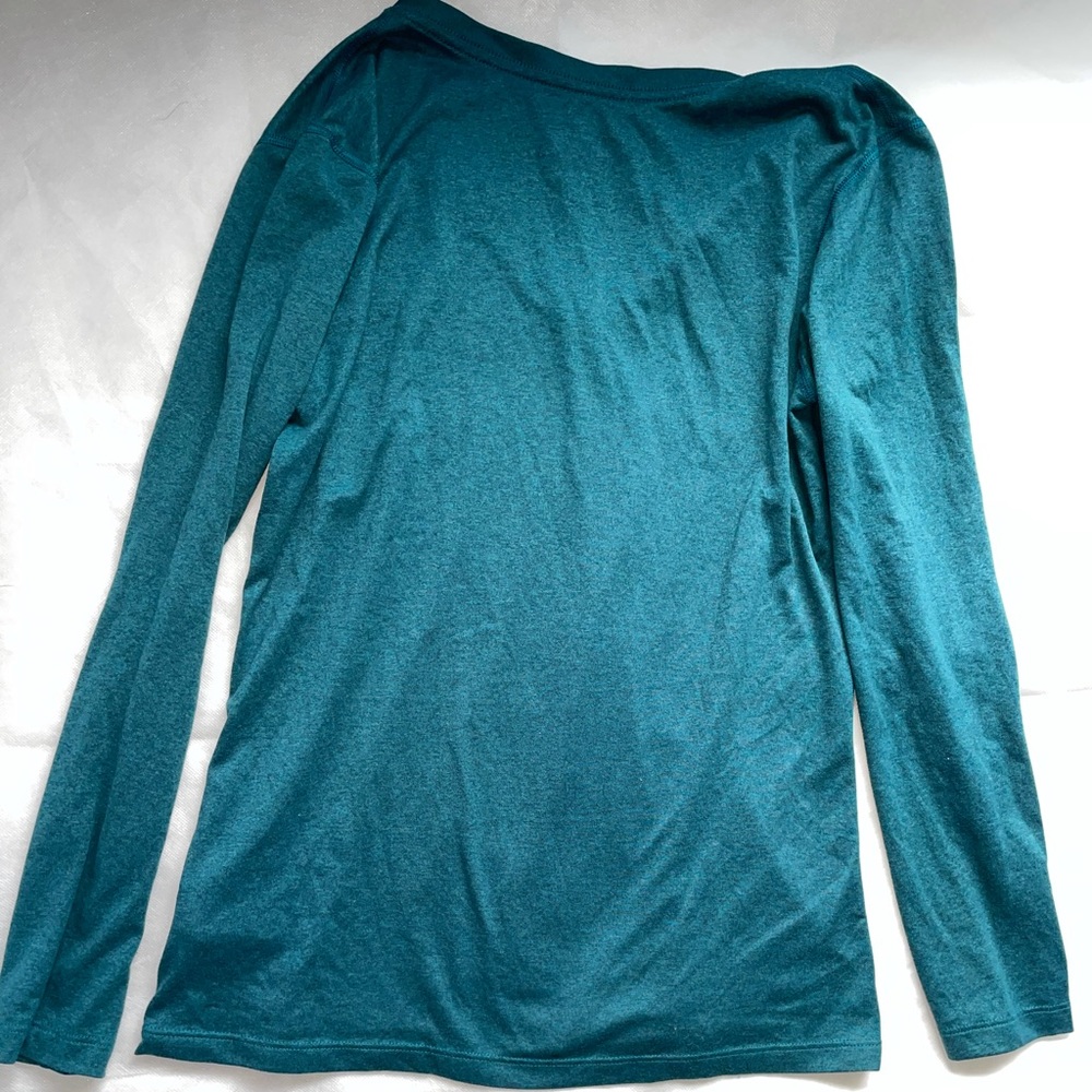 Nike Dri-fit v-neck long sleeve shirt - Picture 4 of 6
